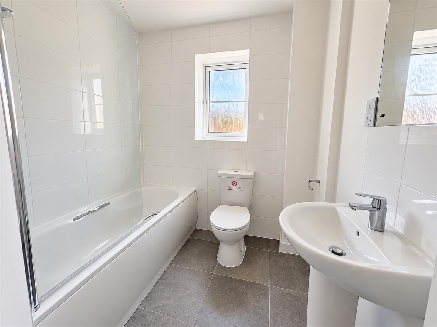 2 Junction Road, Ellesmere, SY12 0AA To Let